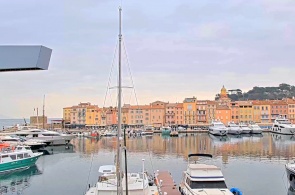 Porta. Ângulo 2. Webcams de Saint-Tropez online