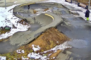 Parque Lyamina. Parque de skate. Ângulo 1. Webcams Yakhroma online