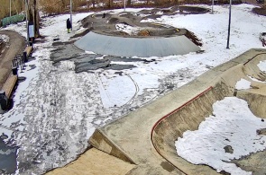 Parque Lyamina. Parque de skate. Ângulo 2. Webcams Yakhroma online